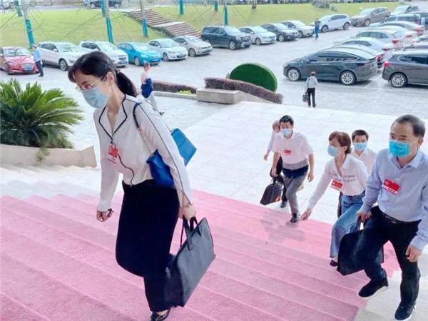 今年政协全会上的N个“首次” ——景德镇市政协十三届五次会议侧记